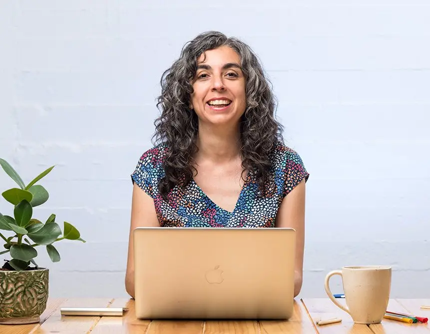 Lupe Escoto | Estrategia, diseño y digitalización para pequeños negocios