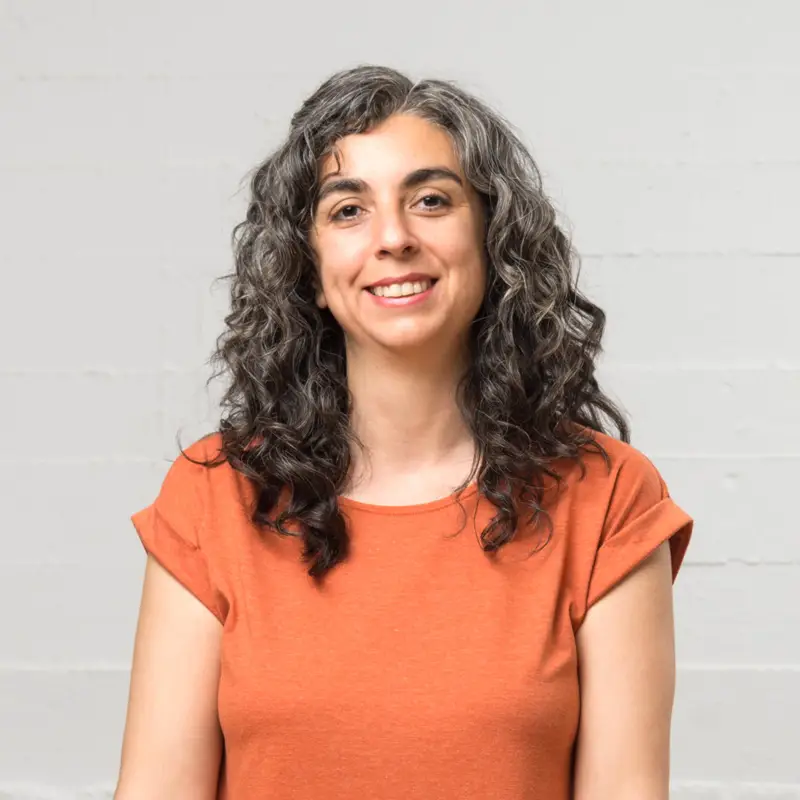 Lupe Escoto, Estrategia, diseño y digitalización para pequeños negocios